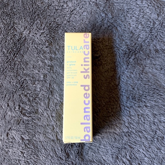 Tula Skincare | protect + glow daily sunscreen gel SPF 30 | 1.7 oz | NIB - Picture 2 of 3